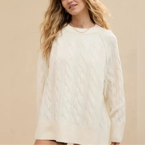 ❥𝒂𝒆𝒓𝒊𝒆: Women’s Cable Crew Knit Sweater - Picture 3 of 9